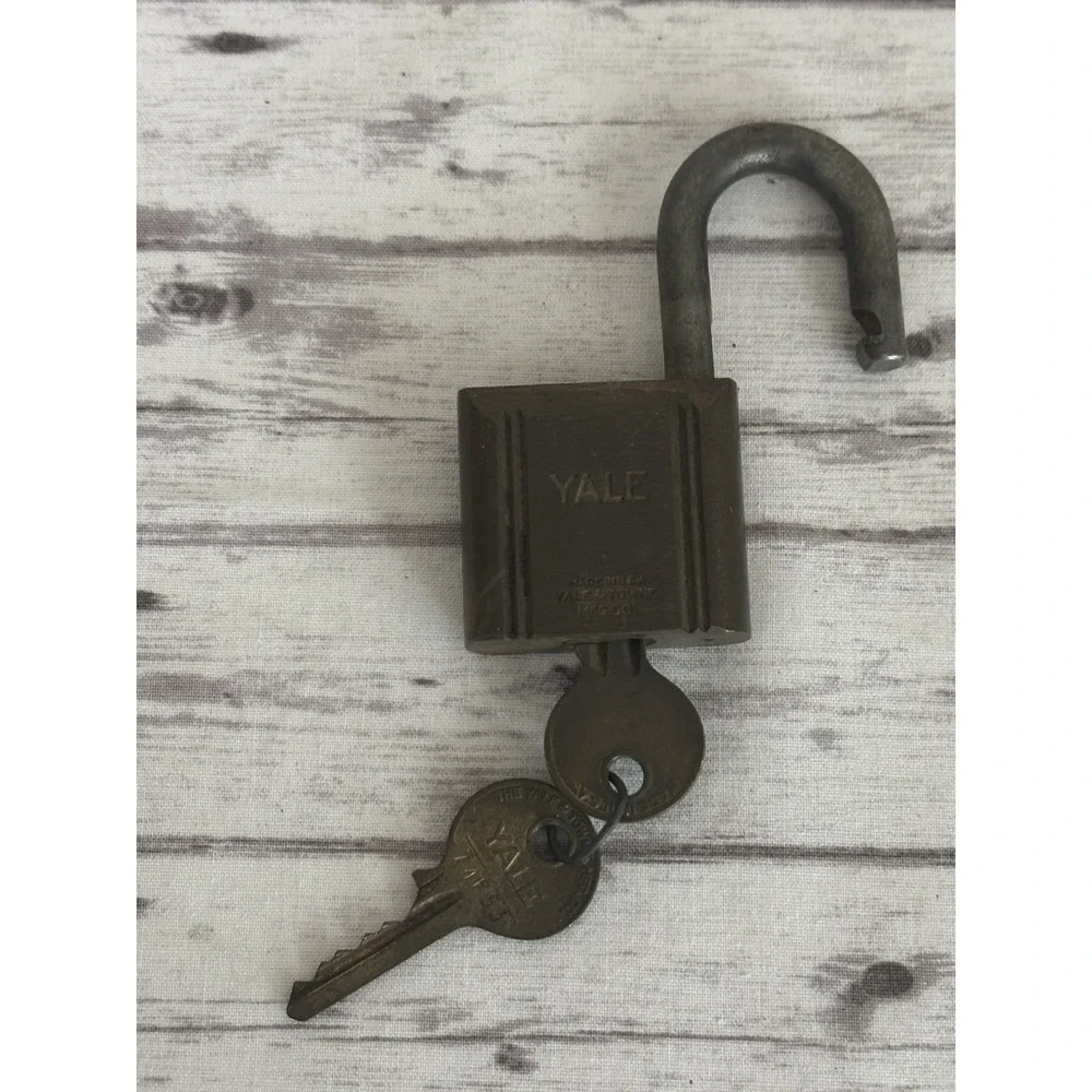 N/A yale padlock